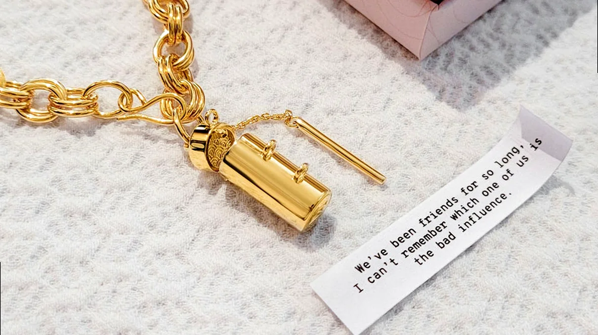 The Ultimate Long-Distance Friendship List [Copy & Paste]