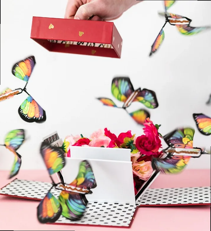 Mother's Day Love Explosion Cake Gift Box